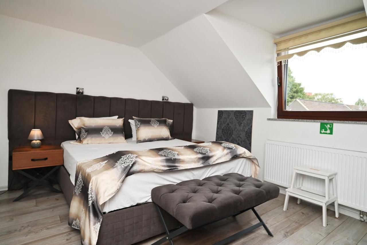 Ferienwohnung&Aparts By Kispet Group Hotels In Oberhausen 奥伯豪森 外观 照片