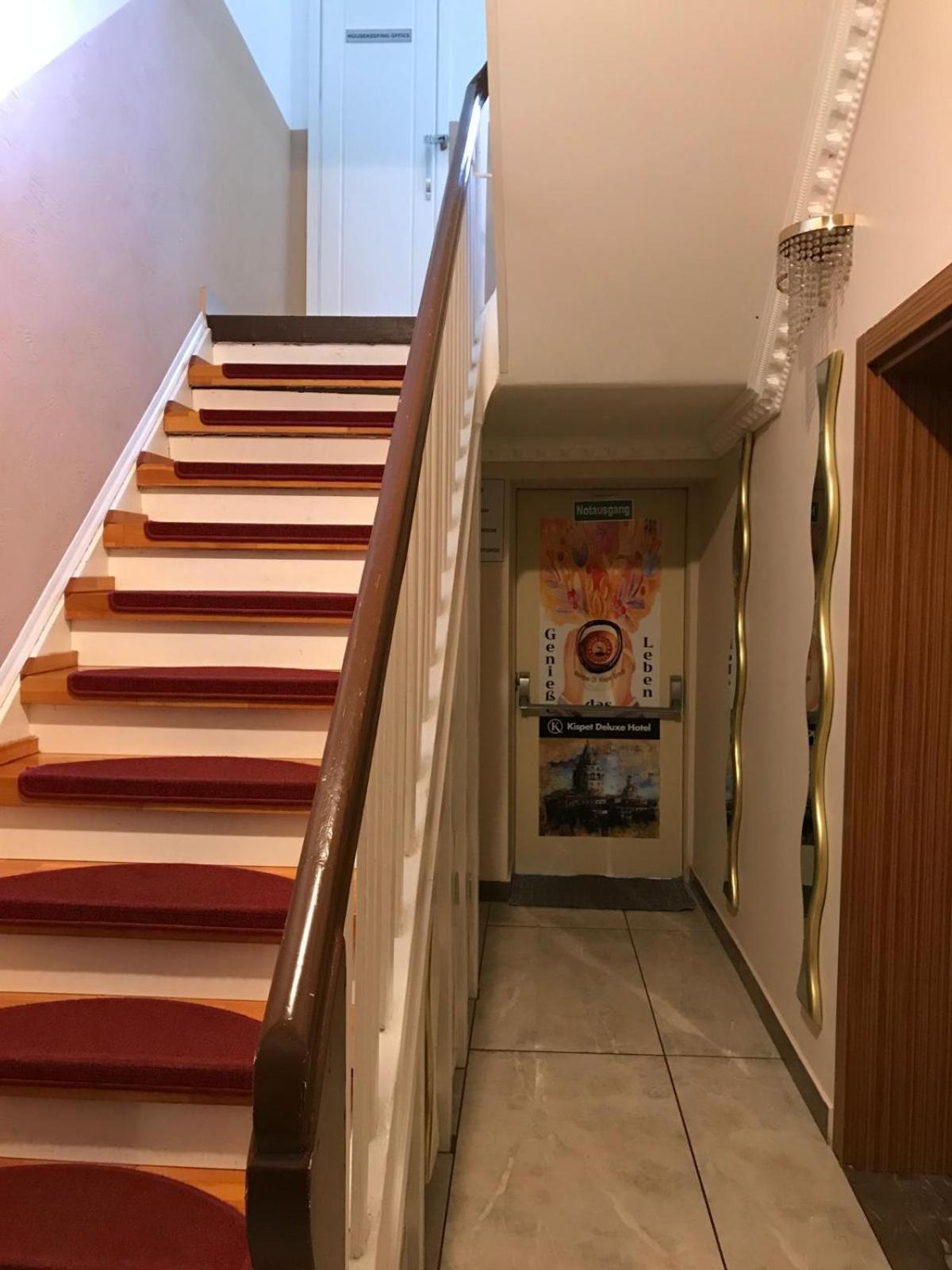 Ferienwohnung&Aparts By Kispet Group Hotels In Oberhausen 奥伯豪森 外观 照片